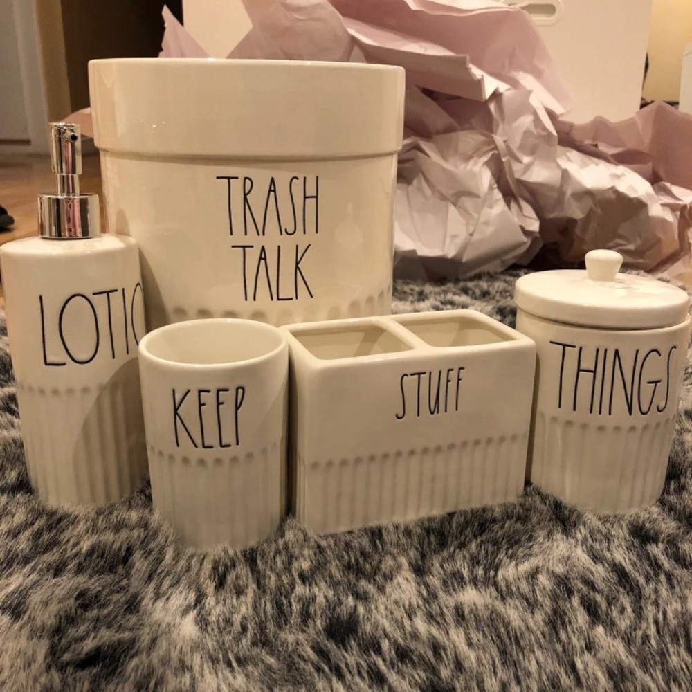 Rae Dunn bathroom set